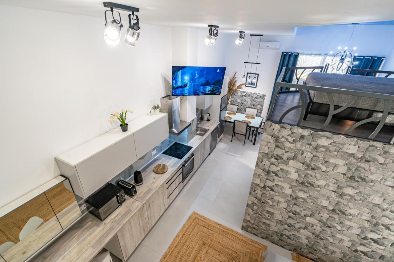 Exquisite Studio Apartment With An Original Design Βαλένθια Εξωτερικό φωτογραφία